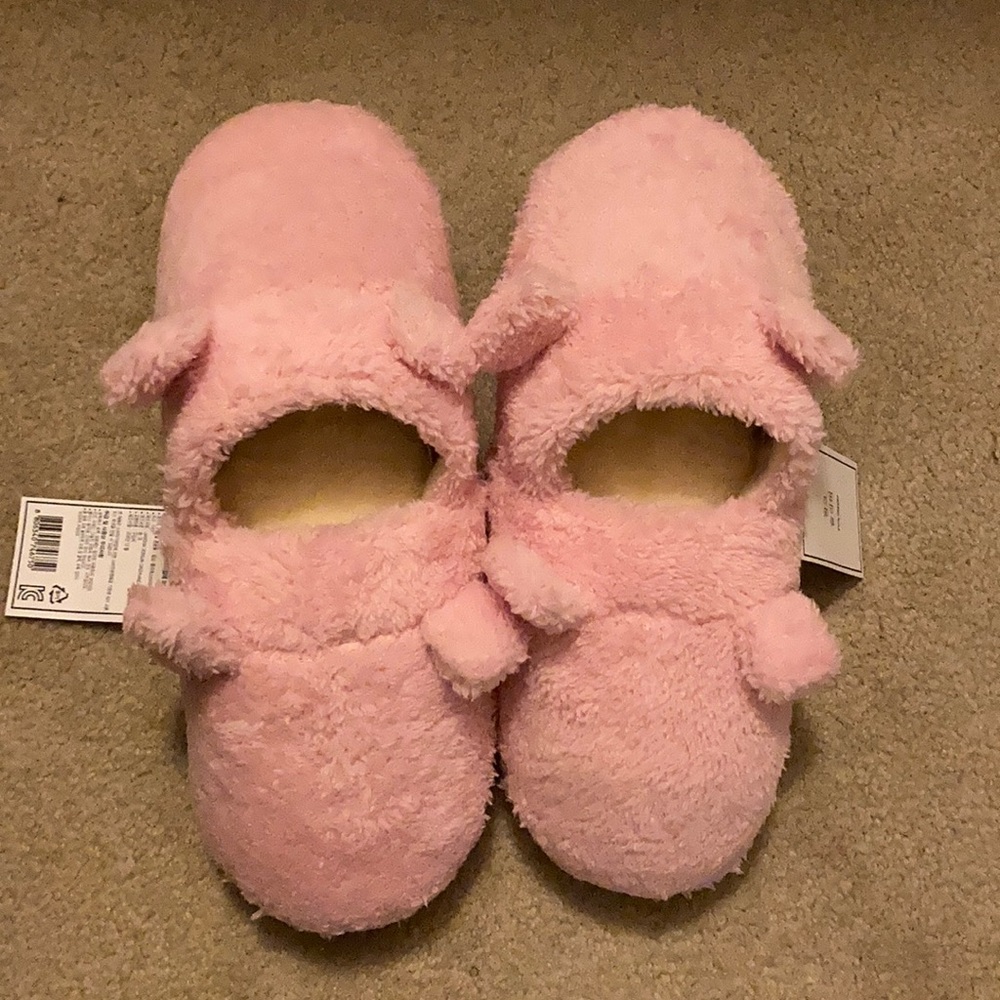 ‼️SOLD‼️Pink slippers (2 pairs)